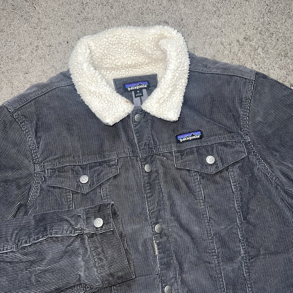 Patagonia Men's Medium Corduroy Pile Lined Trucker Jacket Gray